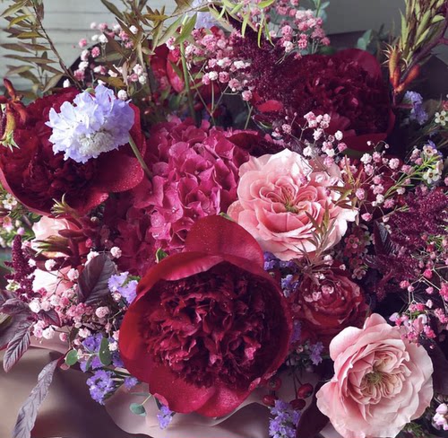 西岱岛北京鲜花红芍药进口大花束