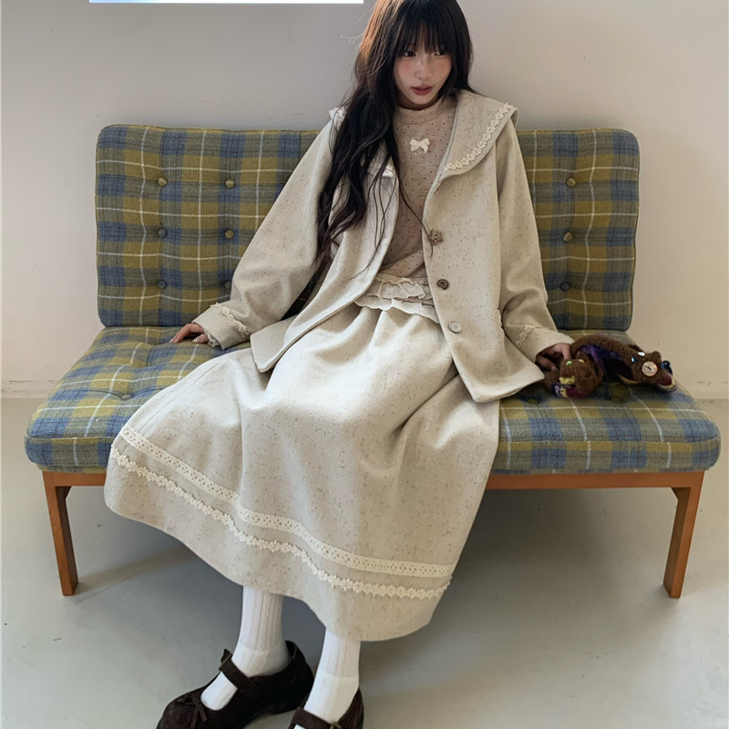 蛋包饭餐厅2025冬季新款 燕麦点海军领日系显瘦上衣外套