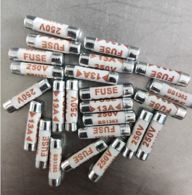 BS1362陶瓷保险丝管 6x25mm 英式插头专用熔断器 13A铁帽