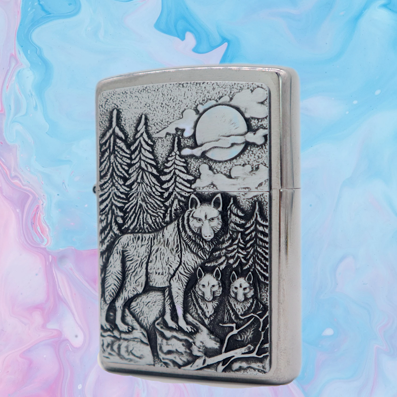 千山寂寂音尘渺，只今唯有孤狼行