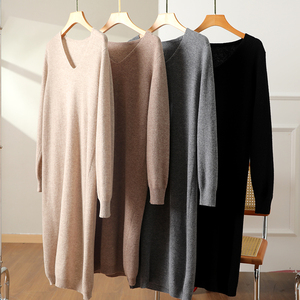 秋冬新款V领100%A类超柔纯羊毛衫女中长款连衣裙气质显瘦针织羊绒