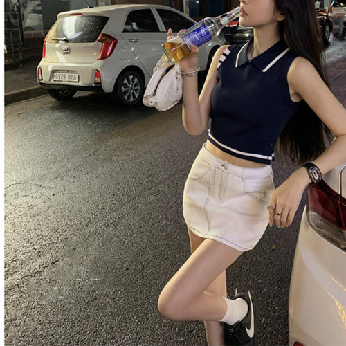 POLO领背心撞色针织衫