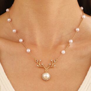 New Pearl Inlaid Elk Necklace for Women's Instagram Style De
