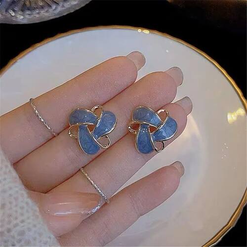 Retro Enamel Blue Triangle Geometric Ear Clips Earrings No H