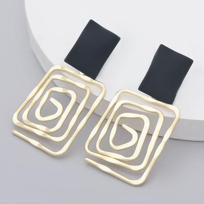 Fashion Simple Metal Back Shape Geometric Earrings Women'