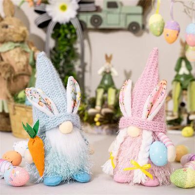 Rudolph Ornamens Easer Unique Embracing. Sof Lovely Resurrec