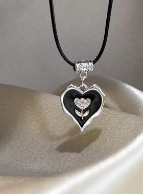 Black Drip Glaze Hear Leaher Rope Necklace Shiny Rhinesone F