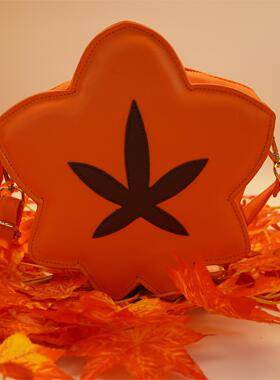 动物森友会动森游戏同人周边枫叶樱花贝壳星星橡栗斜挎包女士小包