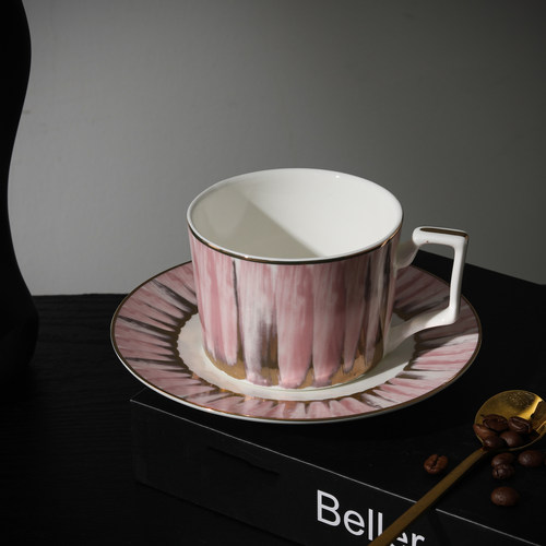 爱莉卡贝叶 粉色魅影欧式现代简约风骨瓷镀金咖啡杯