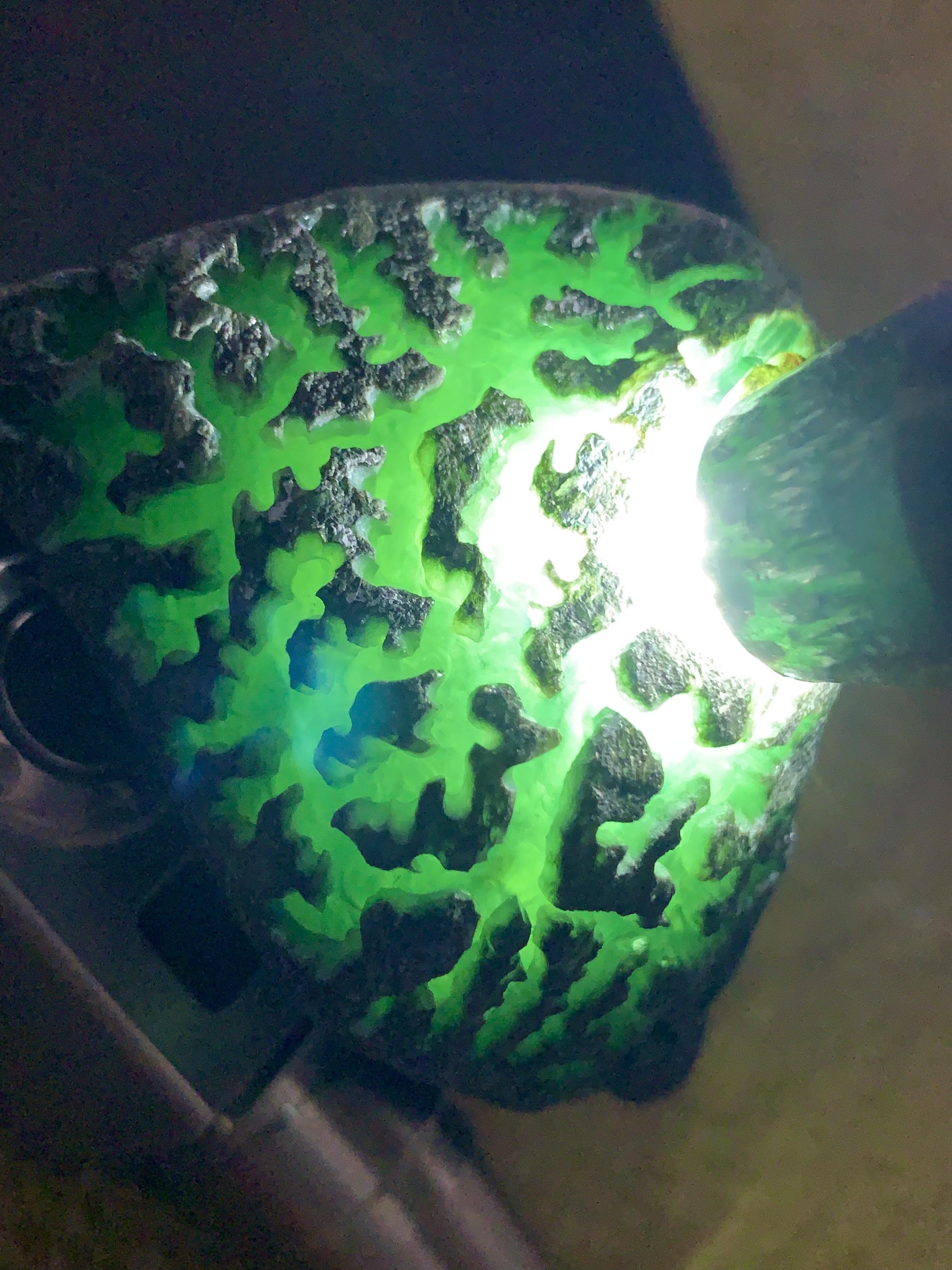 玉石珠宝玉石翡翠原石冰飘花一灯爆莫湾基产口色好色阳种老300克