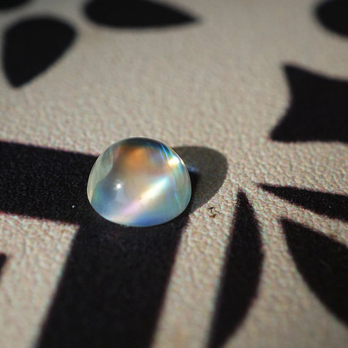 未镶嵌天然月光石印度彩虹圆形