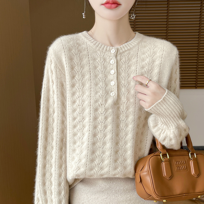 2024秋冬圆领山羊绒衫女短款宽松针织套头毛衣百搭纯色简约打底衫