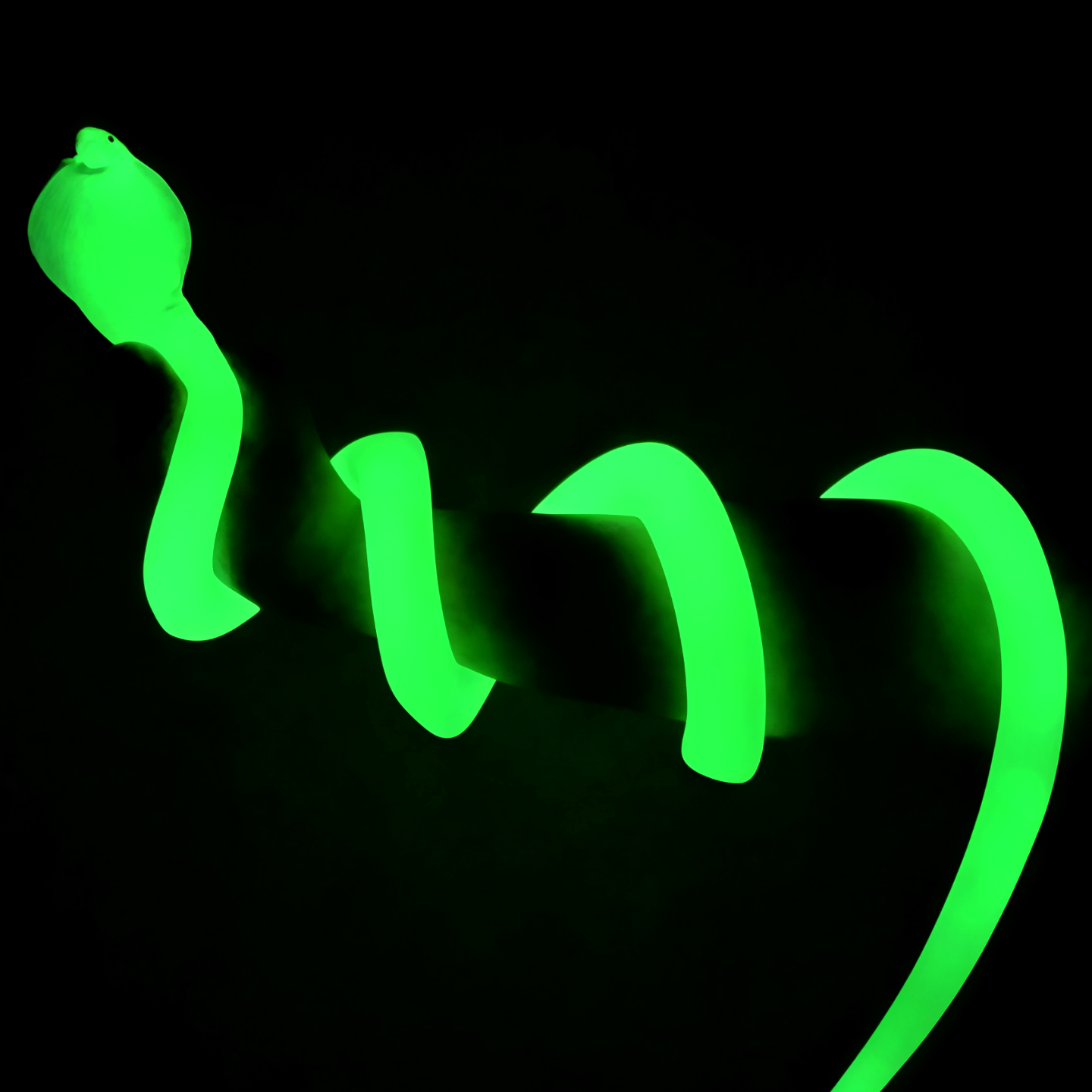 软胶夜光蛇大号发光儿童玩具蛇荧光绿眼镜蛇蟒蛇橡胶假蛇动物模型