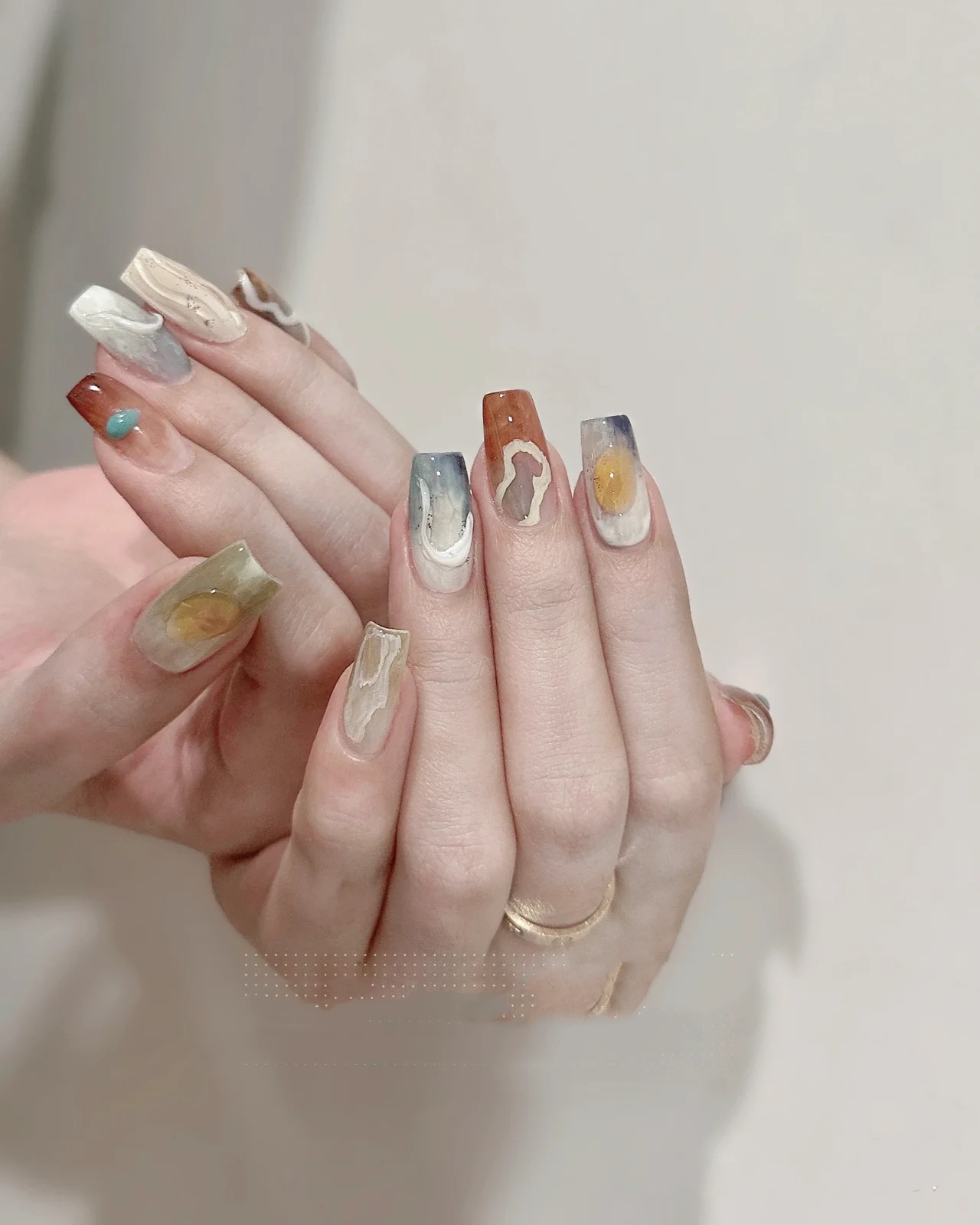 高级感短款穿戴甲手作成品新娘甲
