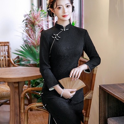 黑色提花旗袍长款加绒加厚秋冬新中式2025新款高端大气上档次长袖