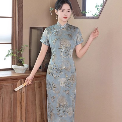 妈妈装烫金旗袍女新中式绝美夏季新款2025改良年轻中长款日常可穿