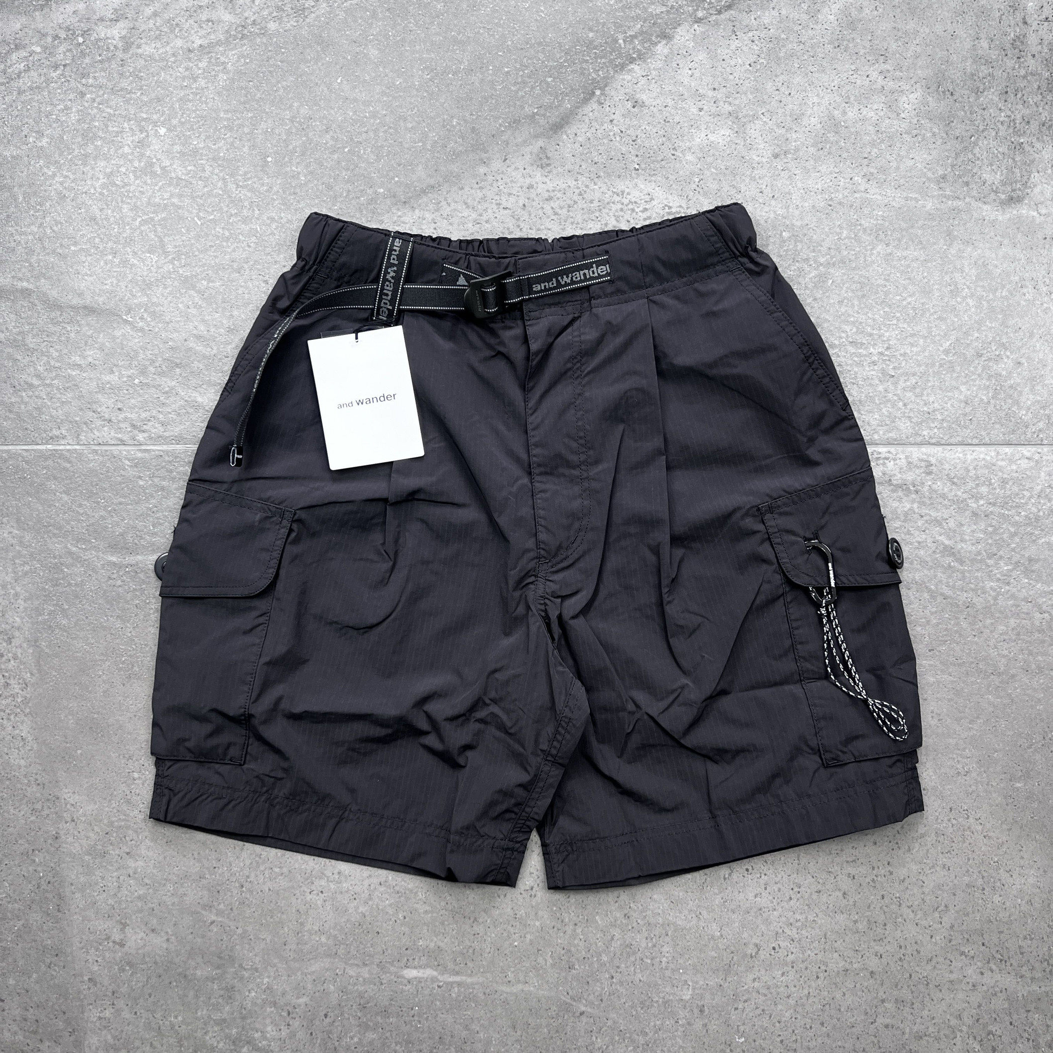 现货and wander oversized cargo shortpants 机能工装短裤