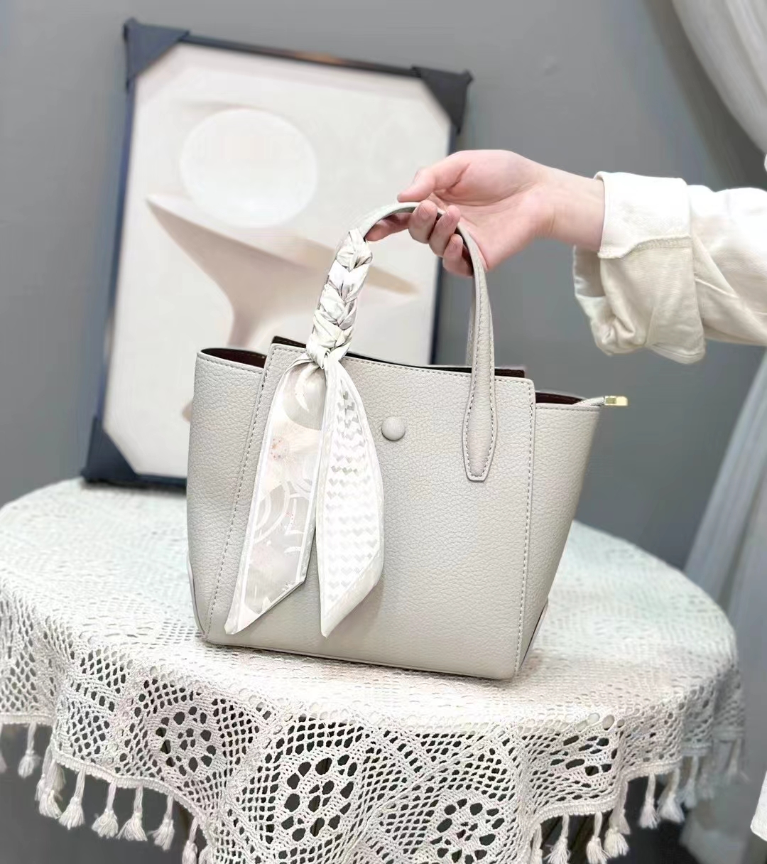 雅格莱诗女包2025新款时尚百搭手提包高级感单肩斜挎包休闲女包