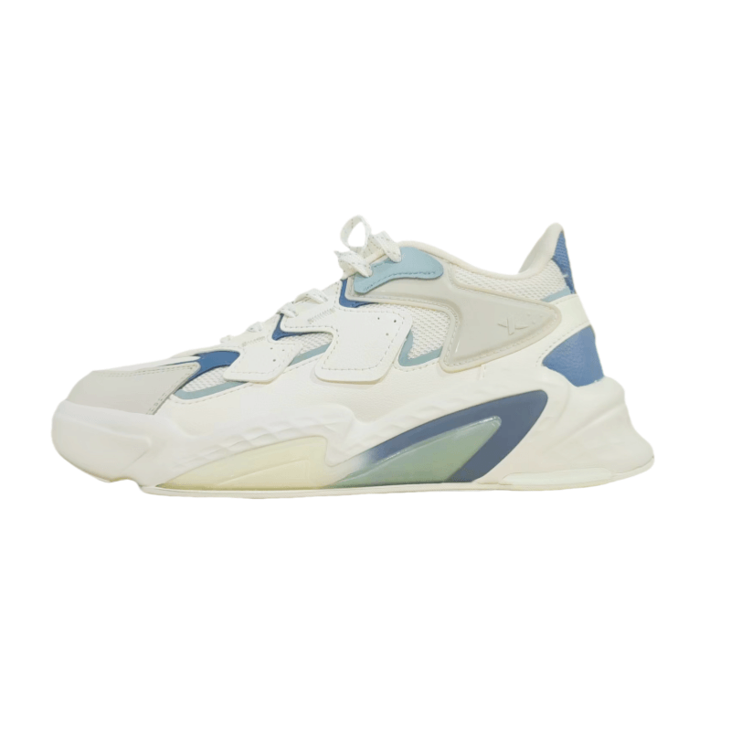 特步系带男子板鞋拼色简约