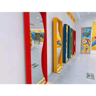 成人实木哈哈镜不锈钢镜子幼儿园游乐场魔术全身凹凸搞笑儿童变形