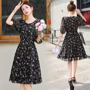 超好看气质碎花连衣裙女2025夏季新款小个子显瘦减龄a字裙显身材