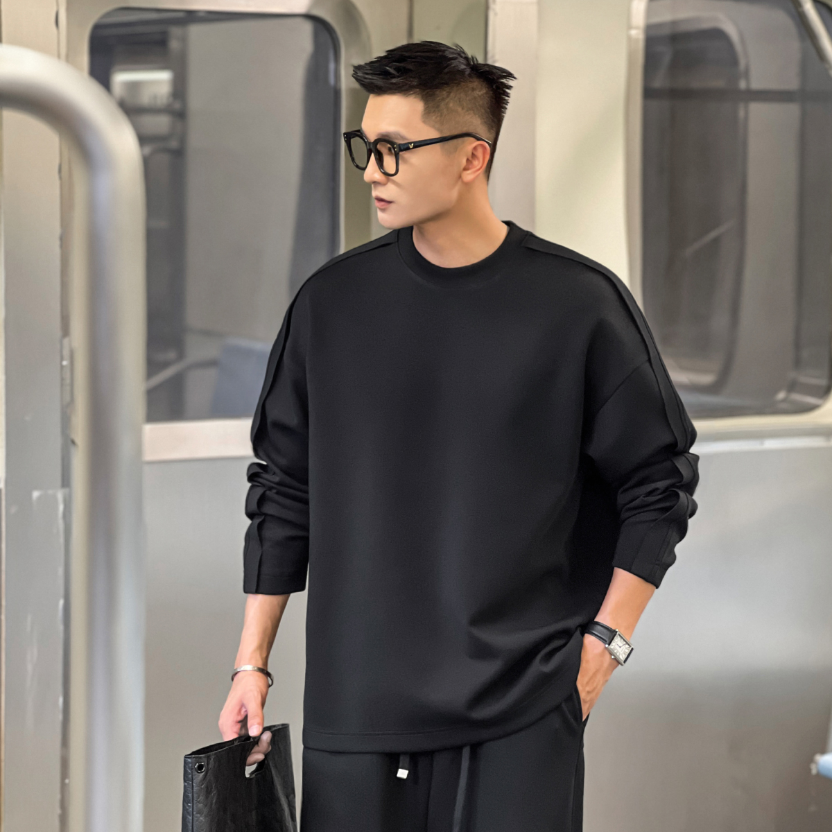 NO22WEAR打造立体肩秋季小众设计款长袖卫衣男士秋季高级感廓形感