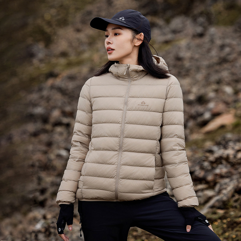 拓路者女款750蓬户外保暖羽绒服