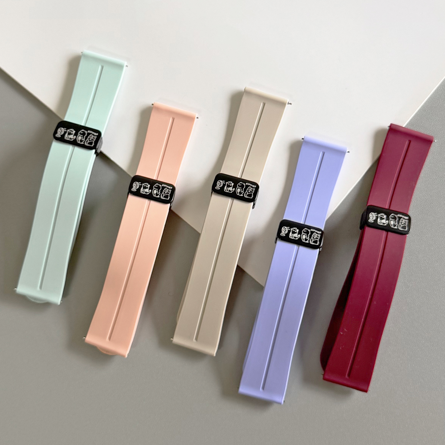 雕刻吹风猫咪硅胶磁吸表带