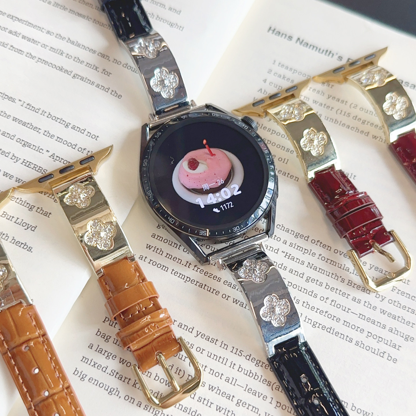 四叶草金属镶钻皮革GT5适用华为GT6手表watch4表带苹果11小米9pro