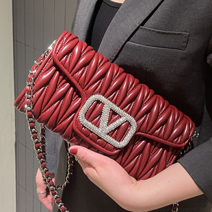 2026新款精致高档手拿包女时尚镶钻手抓手机包晚宴包单肩斜挎小包