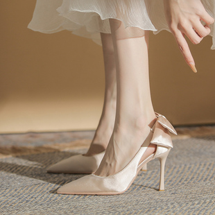 法式设计感小众白色小码高跟鞋婚鞋婚纱镂空尖头软大码单鞋41一43