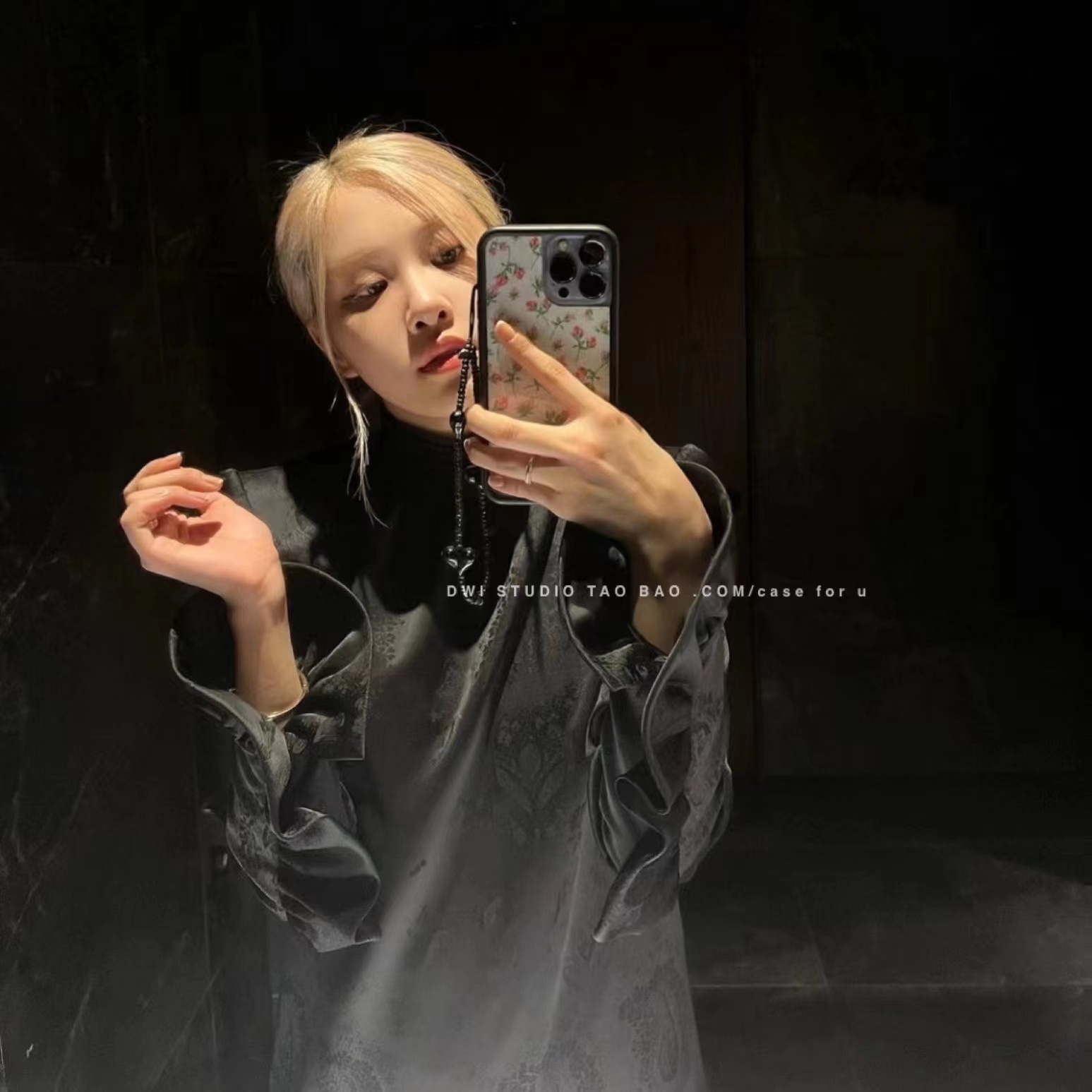 朴彩英同款碎花链条手机壳