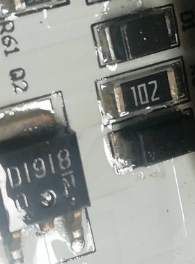 D1918 2SD1918 汽车电脑版贴片三极管 全新