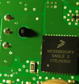 MC33982CHFK 汽车电脑板电源开关IC PQFN-16 现货可直拍