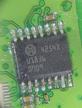 4254x 现代全新胜达abs横摆率加速度传感器失效易损芯片