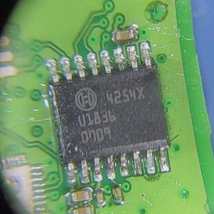 4254x 现代全新胜达abs横摆率加速度传感器失效易损芯片