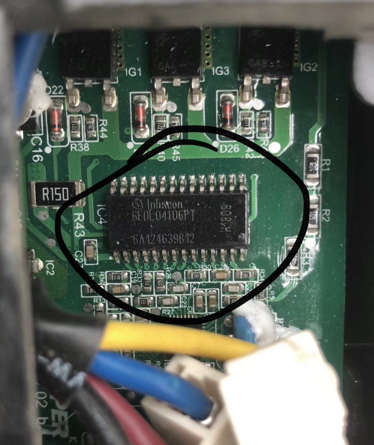 6EDL04I06PT 6EDL04106PT 新能源汽车电脑板栅极驱动器芯片 - 实物图