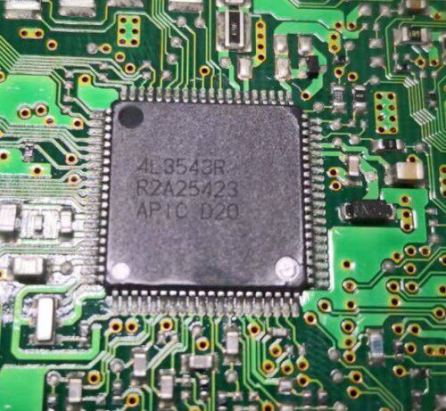 R2A25423  APIC-D20 汽车电脑板芯片 可以直接拍