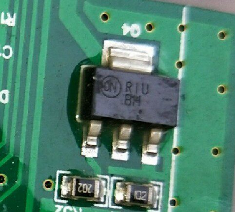 BH BCP56 奥迪A4 仪表哪吒电机控制器放大器晶体管SOT223