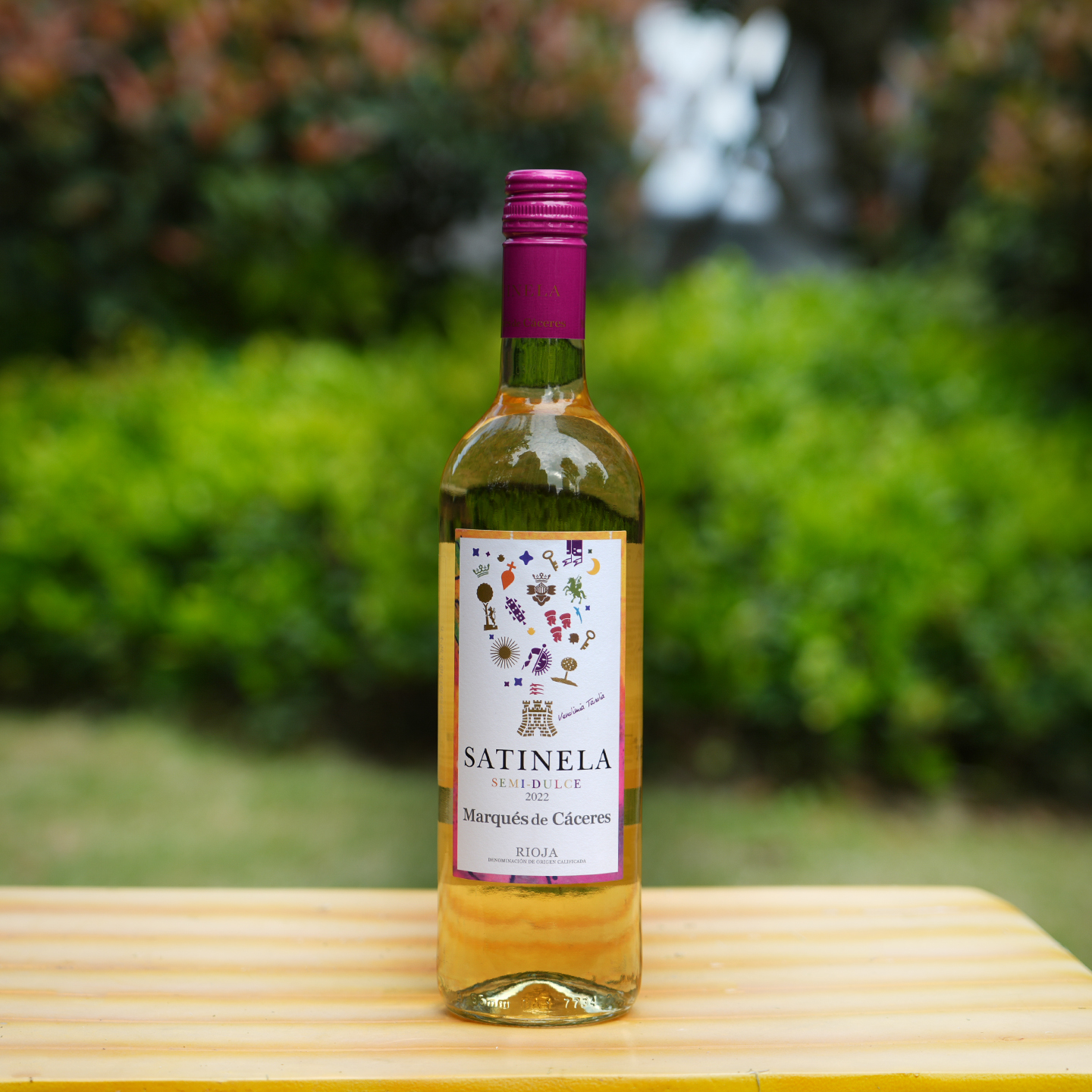 西班牙原瓶原装进口里奥哈产区歌海娜玛尔维萨混酿半甜白葡萄酒正