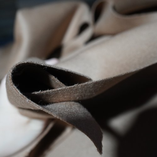 7号康平纳驼色半精纺羊绒