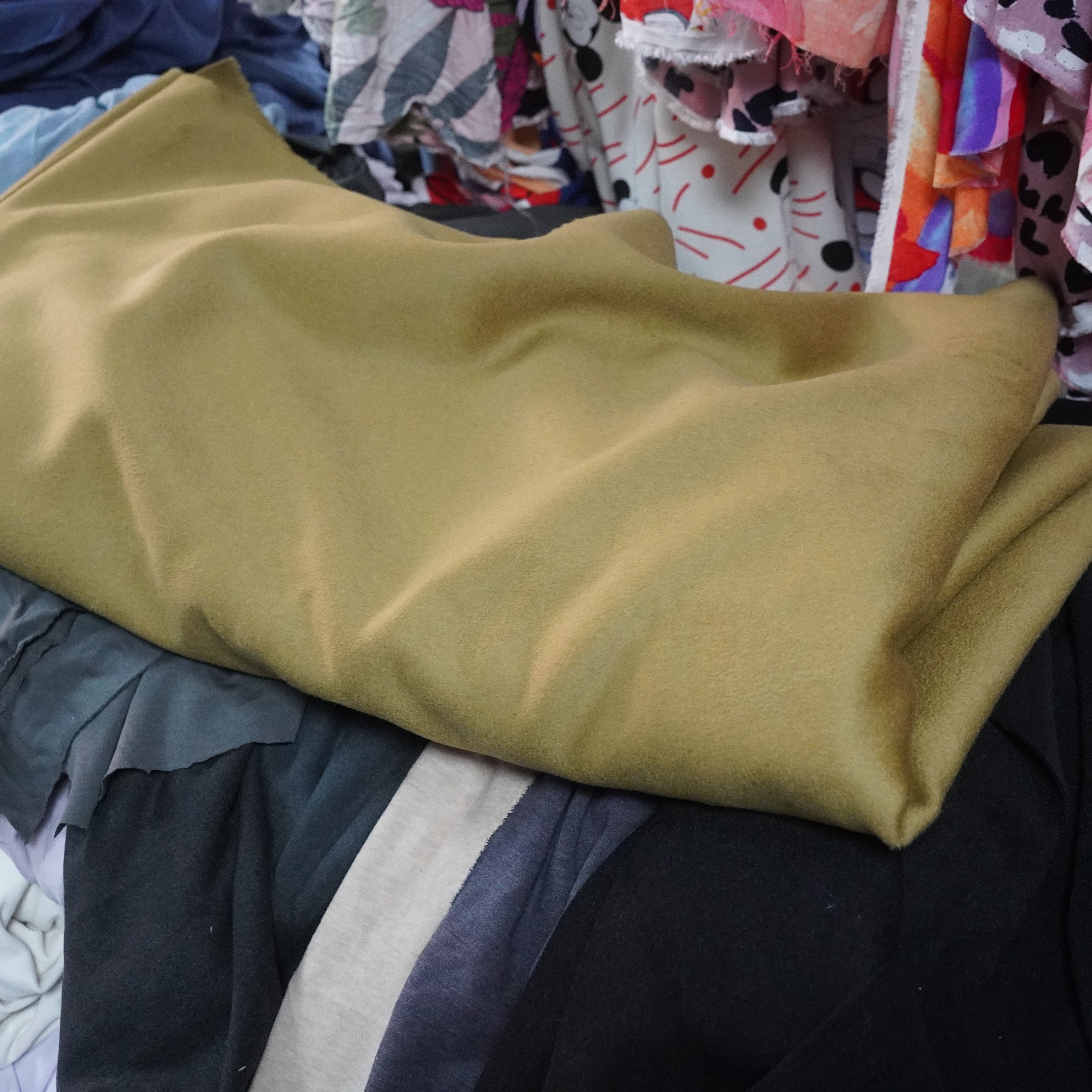 28号黄绿色双面羊绒布料 800g/2.5m 50%羊绒50%羊毛 柔软舒适,纺织面料/辅料/配套,毛呢布料,淘宝优惠券,粉丝福利购,淘宝优惠卷