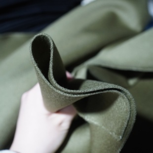 50%羊绒40%羊毛10%真丝 2.2m 211号康家绿色双面羊绒布料 710g