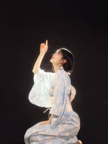 白露少女日本传统和服