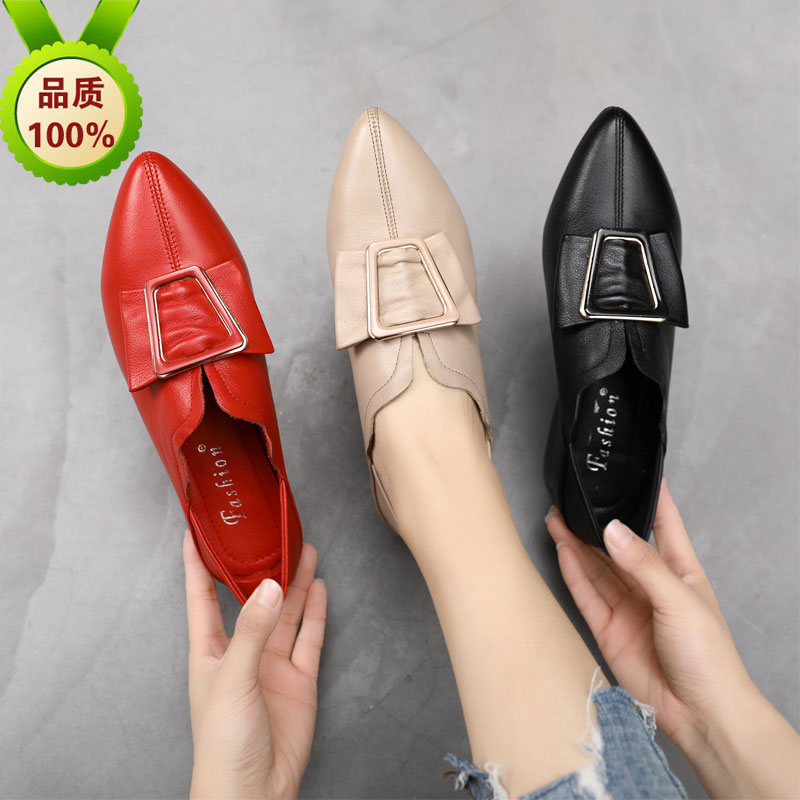 红色皮鞋软皮本命年洋气平底单鞋女31 32 33小码平跟尖头低跟软底