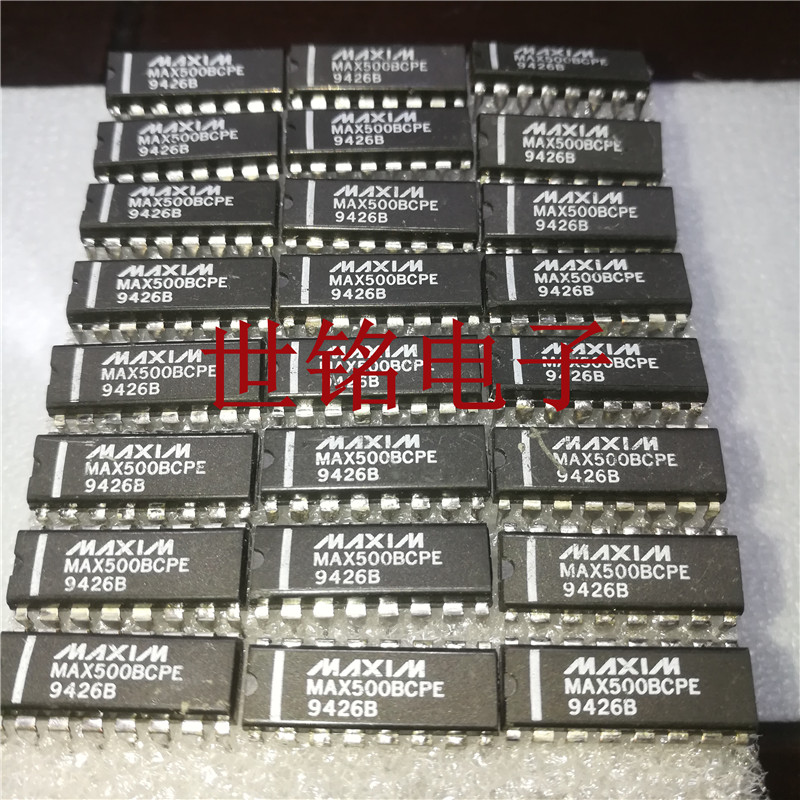 MAX500BCPE  MAX500 实体店现货经营进口电子元器件IC