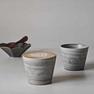 诺裔家 日式器 丸玲制陶志野烧粉引手刻侘寂风格质朴海浪纹猪口杯