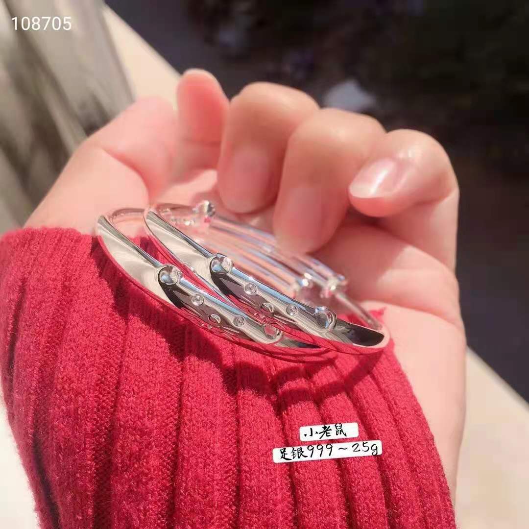 纯银手镯S999足银狗鸡年儿童长命锁小孩满月百日婴儿男女银饰在类目 特色手工艺, 少数民族特色工艺品, 苗族特色, 苗族银饰中 - 来自Buy2taobao.com提供专业的淘宝代购服务