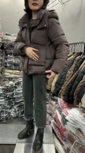 粉色收腰显瘦羽绒服女冬季90白鸭绒连帽修身加厚棉衣棉服减龄外套