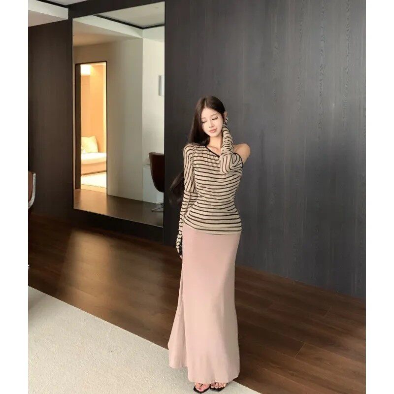 条纹露肩长袖连衣裙显瘦款裙子女时尚套装